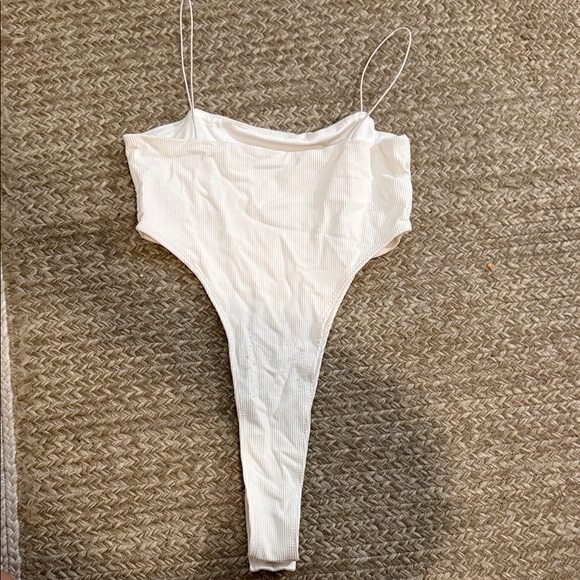 Edikted White Ribbed Bodysuit - Picture 2 of 3